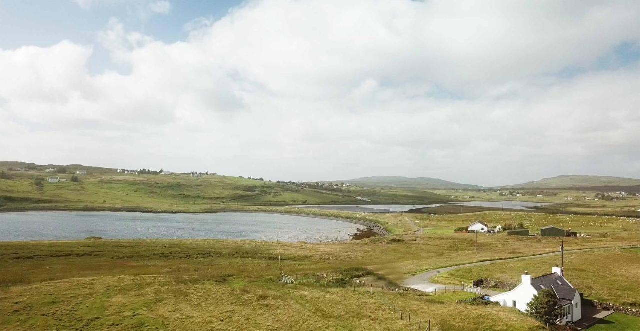 Tigh Beag Na Mara Apartment Roag Exterior photo